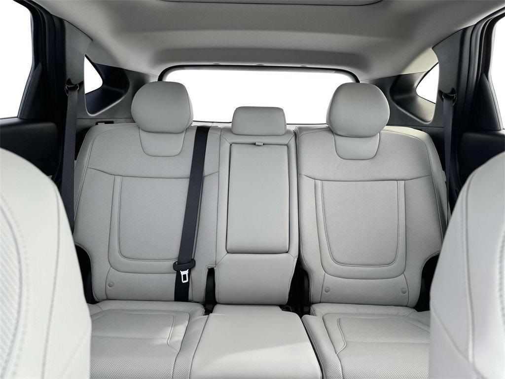 2025 Hyundai Tucson Limited photo 16