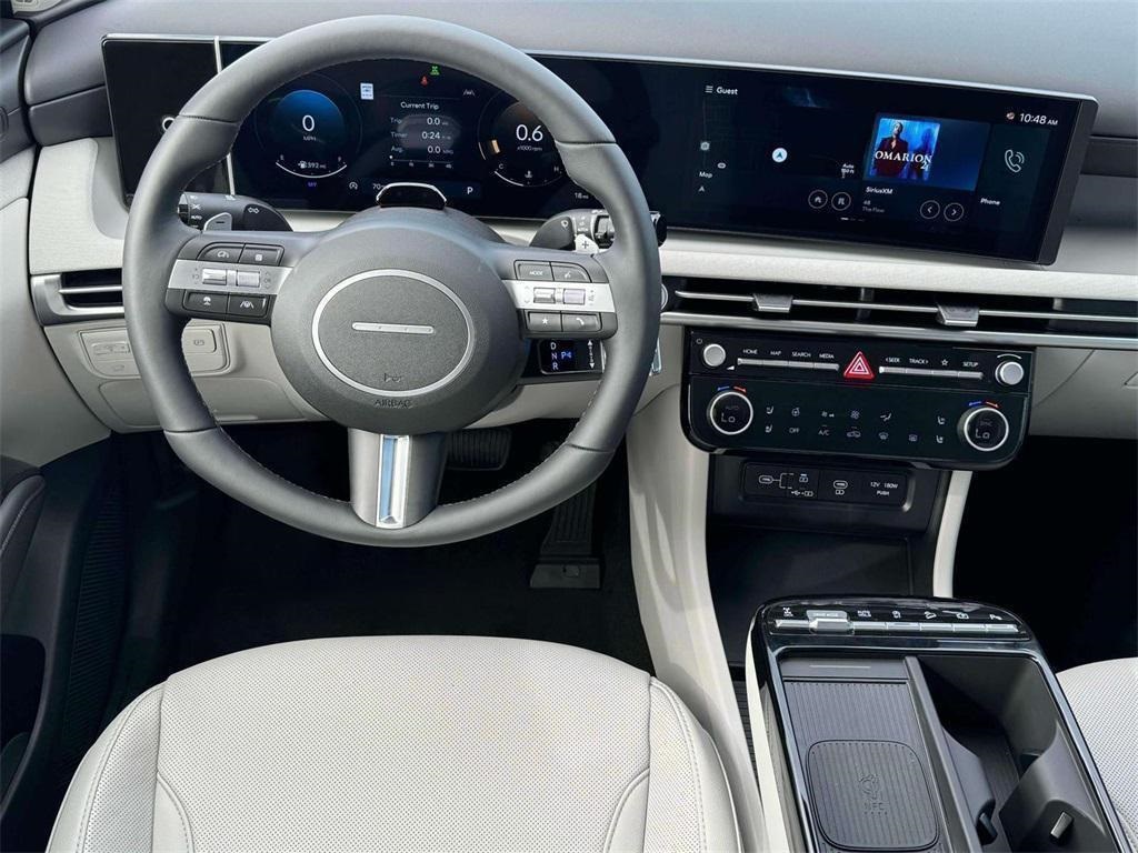 2025 Hyundai Tucson Limited photo 17