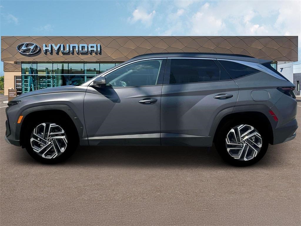 2025 Hyundai Tucson Limited photo 3