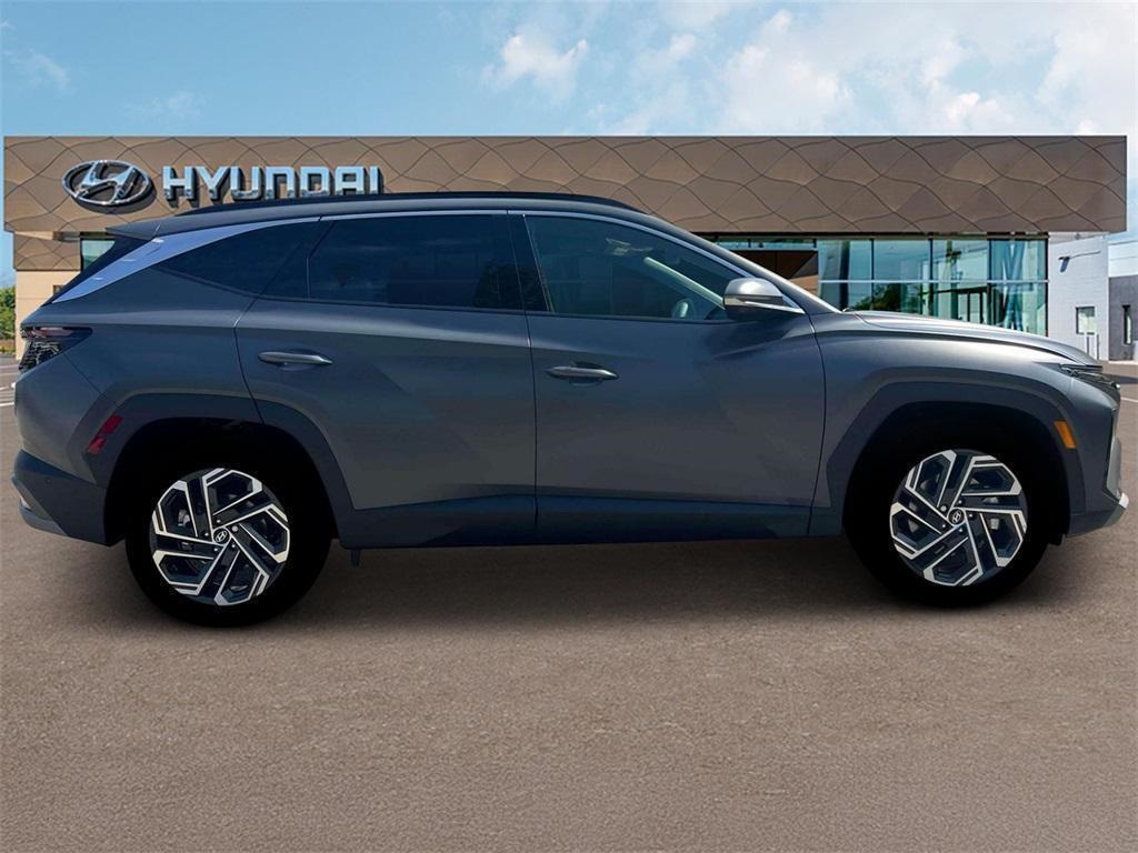2025 Hyundai Tucson Limited photo 9