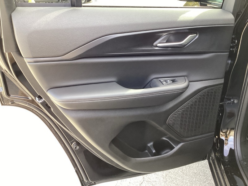 2025 Jeep Grand Cherokee Altitude X photo 13