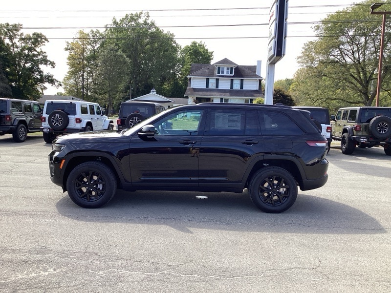 2025 Jeep Grand Cherokee Altitude X photo 3