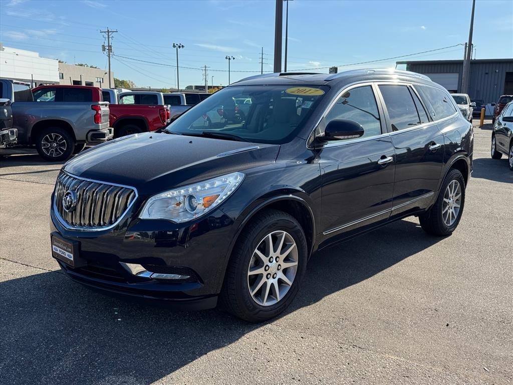 2017 Buick Enclave Convenience photo 2