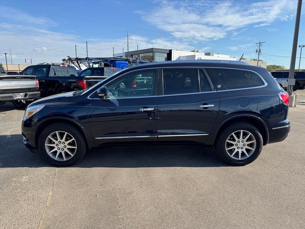 2017 Buick Enclave Convenience photo 3