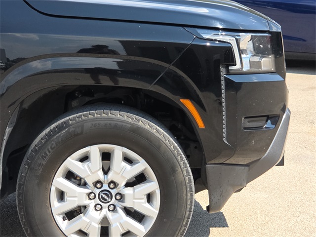 2022 Nissan Frontier SV Crew Cab photo 5