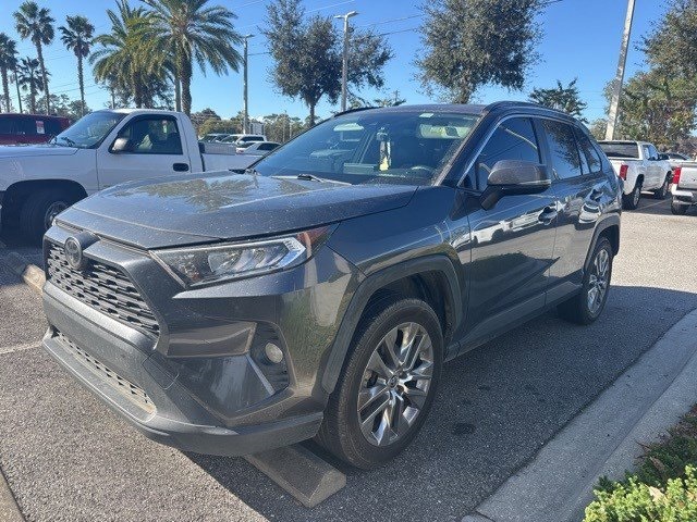 2019 Toyota RAV4 XLE Premium's photo