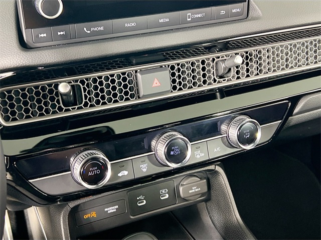 2025 Honda Civic Hatchback Sport photo 16