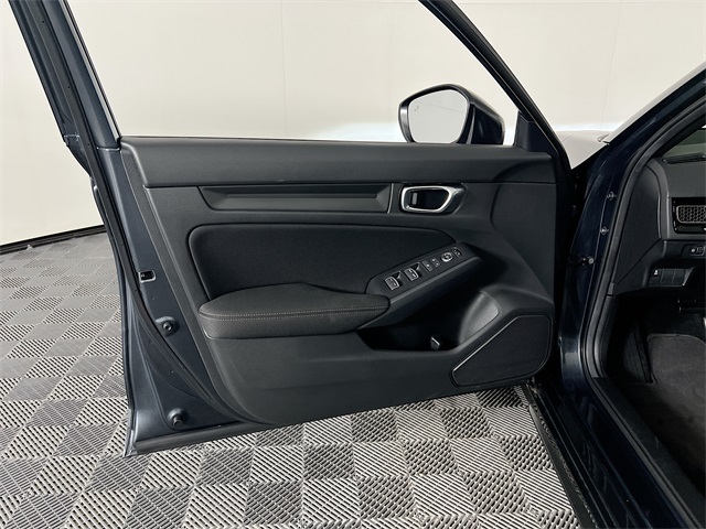 2025 Honda Civic Hatchback Sport photo 18