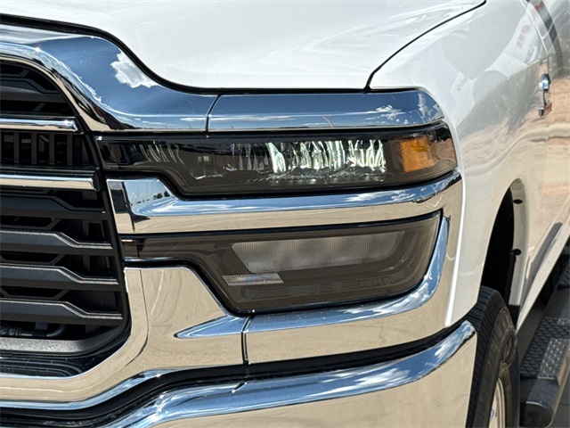 2026 Ram 2500 Tradesman photo 4