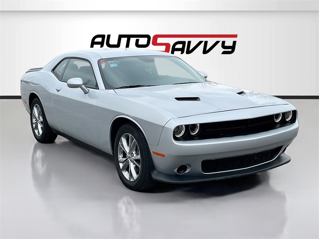 2023 Dodge Challenger SXT's photo