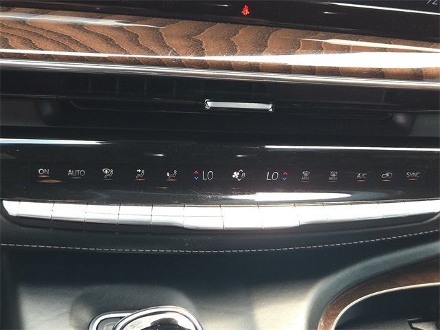 2023 Cadillac Escalade ESV Sport Platinum photo 17