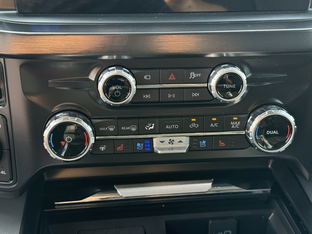 2025 Ford F-350 Super Duty Lariat