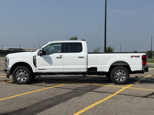 2025 Ford F-350 Super Duty Lariat