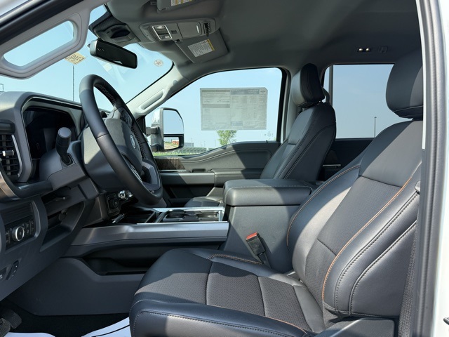 2025 Ford F-350 Super Duty Lariat