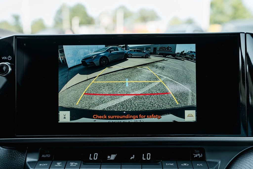 2025 Toyota Camry SE photo 20