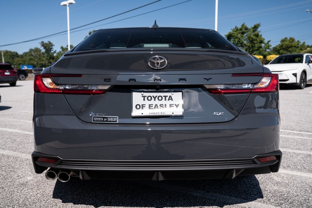 2025 Toyota Camry SE photo 6