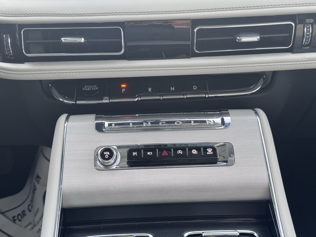 2025 Lincoln Aviator Reserve photo 13