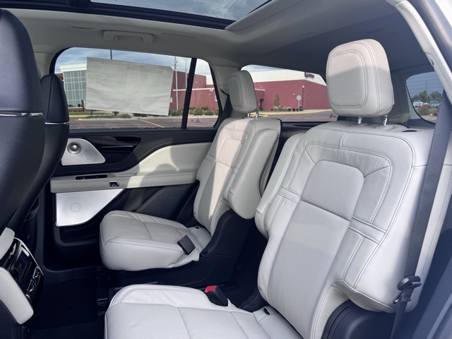 2025 Lincoln Aviator Reserve photo 24