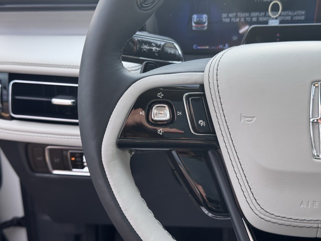 2025 Lincoln Aviator Reserve photo 6