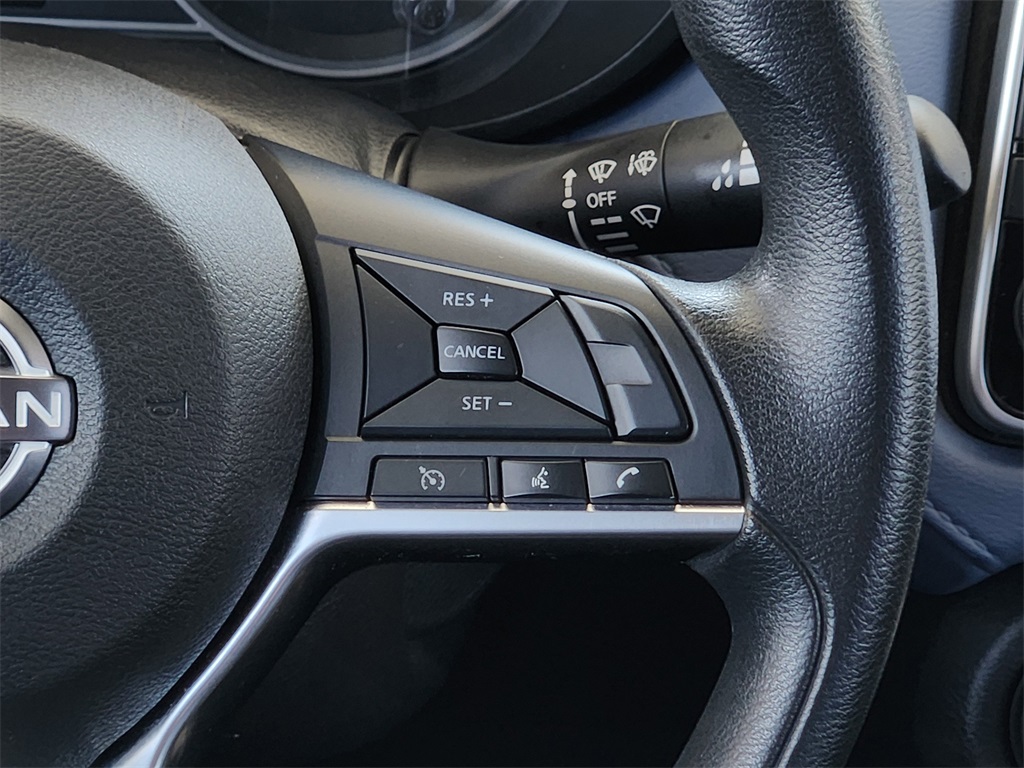 2023 Nissan Versa 1.6 SV photo 23