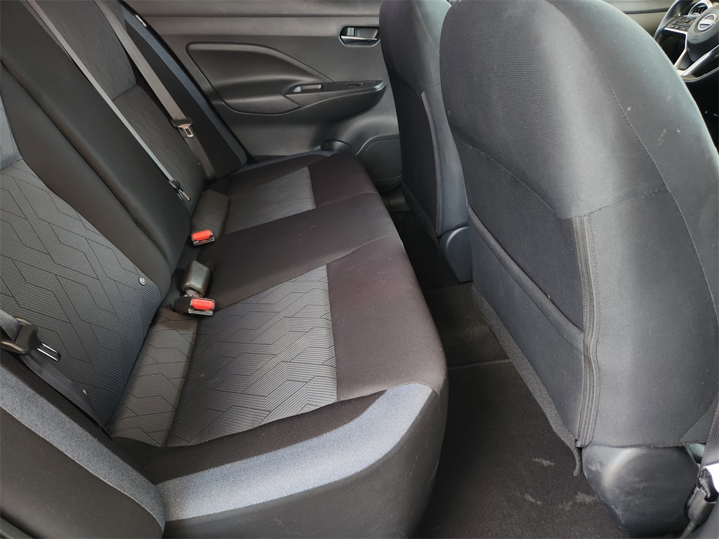 2023 Nissan Versa 1.6 SV photo 25