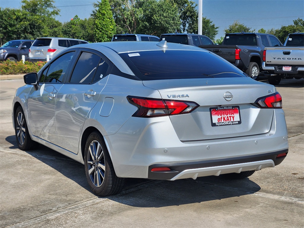 2023 Nissan Versa 1.6 SV photo 4