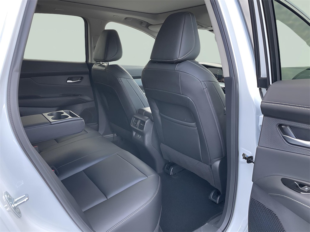 2025 Nissan Murano SL photo 3