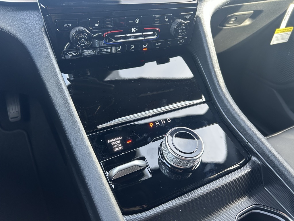 new 2025 Jeep Grand Cherokee car, priced at $50,735