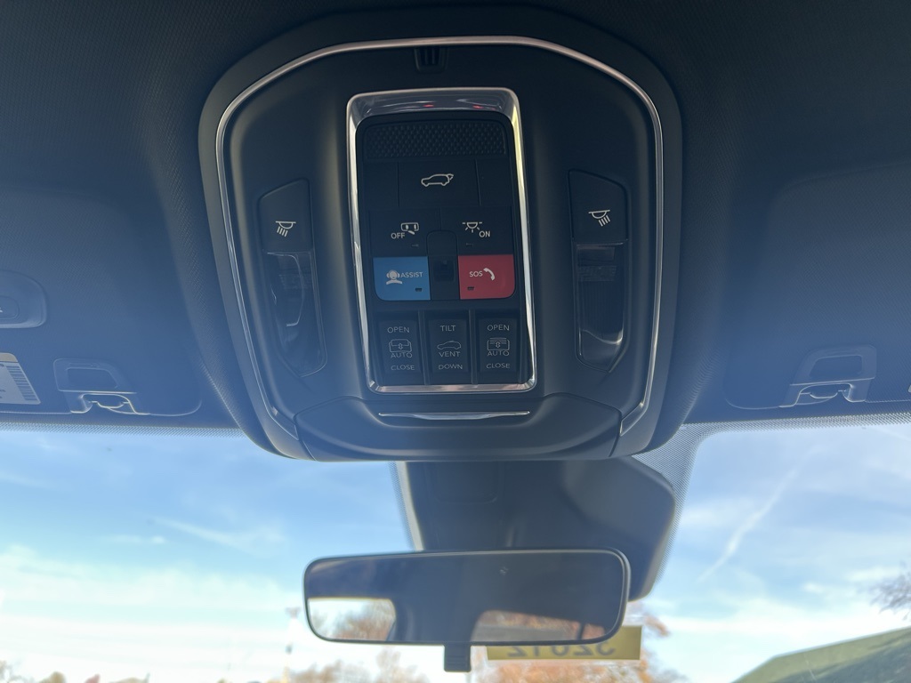 new 2025 Jeep Grand Cherokee car, priced at $50,735