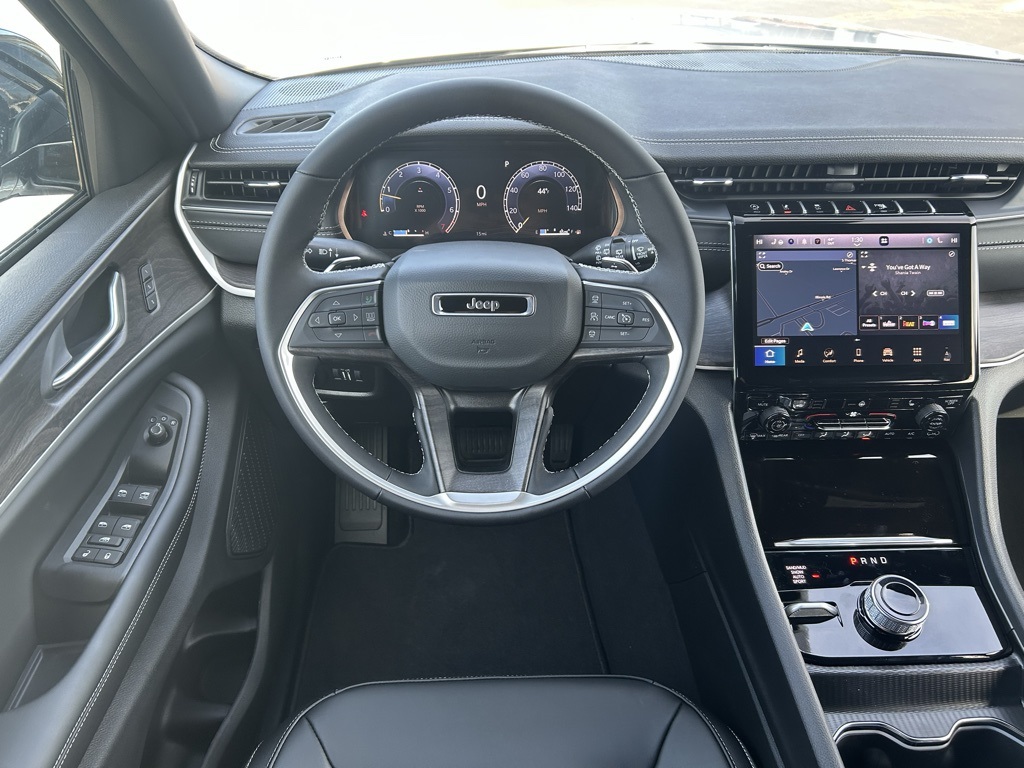 new 2025 Jeep Grand Cherokee car, priced at $50,735