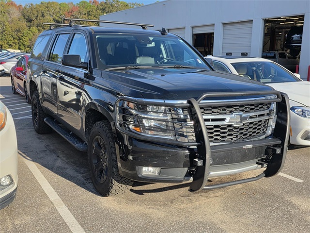 2020 Chevrolet Suburban LT's photo