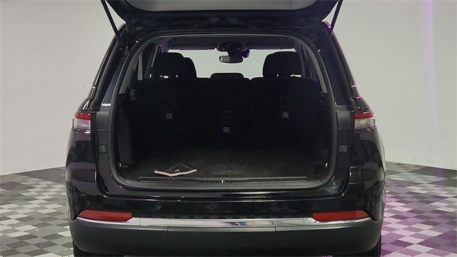 2023 Jeep Grand Cherokee Laredo 4WD 2023 Jeep Grand Cherokee Laredo 4WD