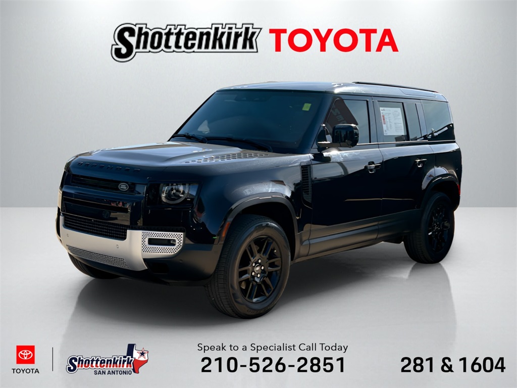 2024 Land Rover Defender S's photo