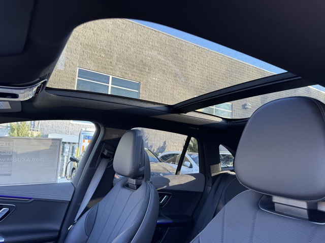 2025 Mercedes Benz 350 4MATIC photo 19