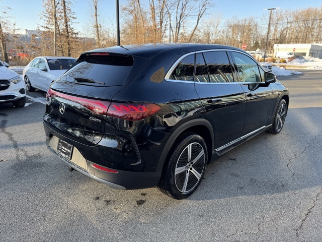 2025 Mercedes Benz 350 4MATIC photo 3