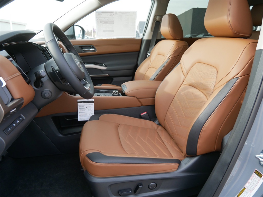 New 2025 Nissan Pathfinder SUV