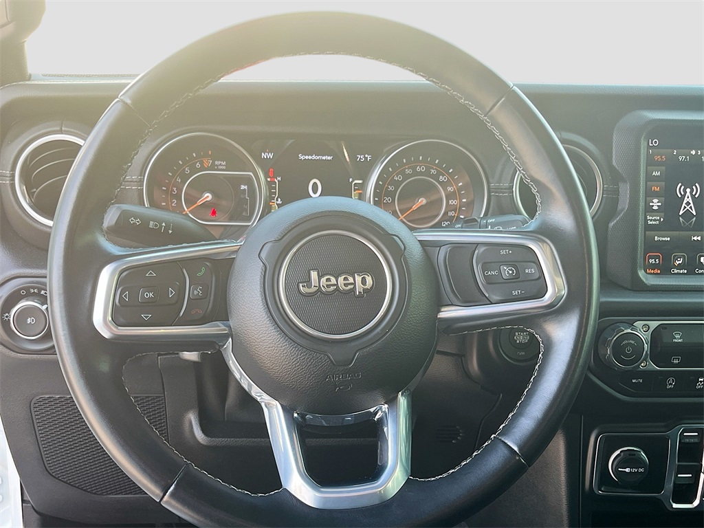 2021 Jeep Wrangler Unlimited Sahara photo 11