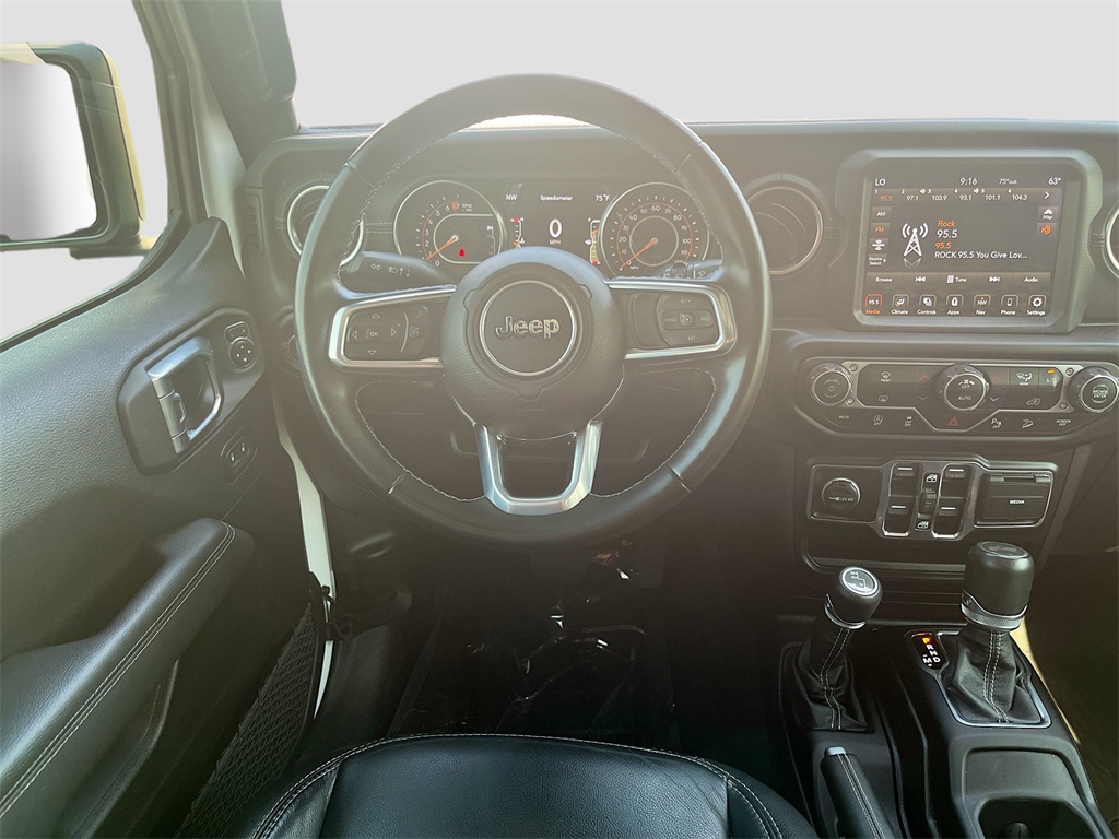 2021 Jeep Wrangler Unlimited Sahara photo 18