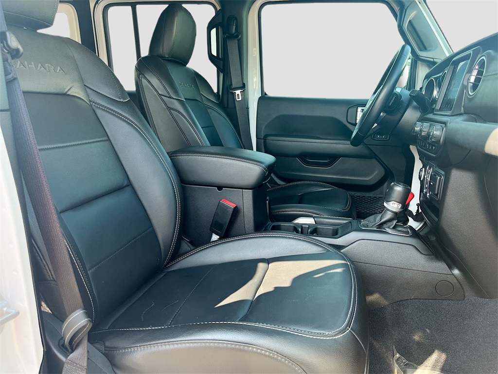 2021 Jeep Wrangler Unlimited Sahara photo 21