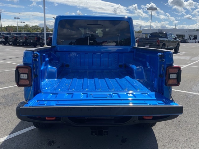 new 2025 Jeep Gladiator car, priced at $48,562