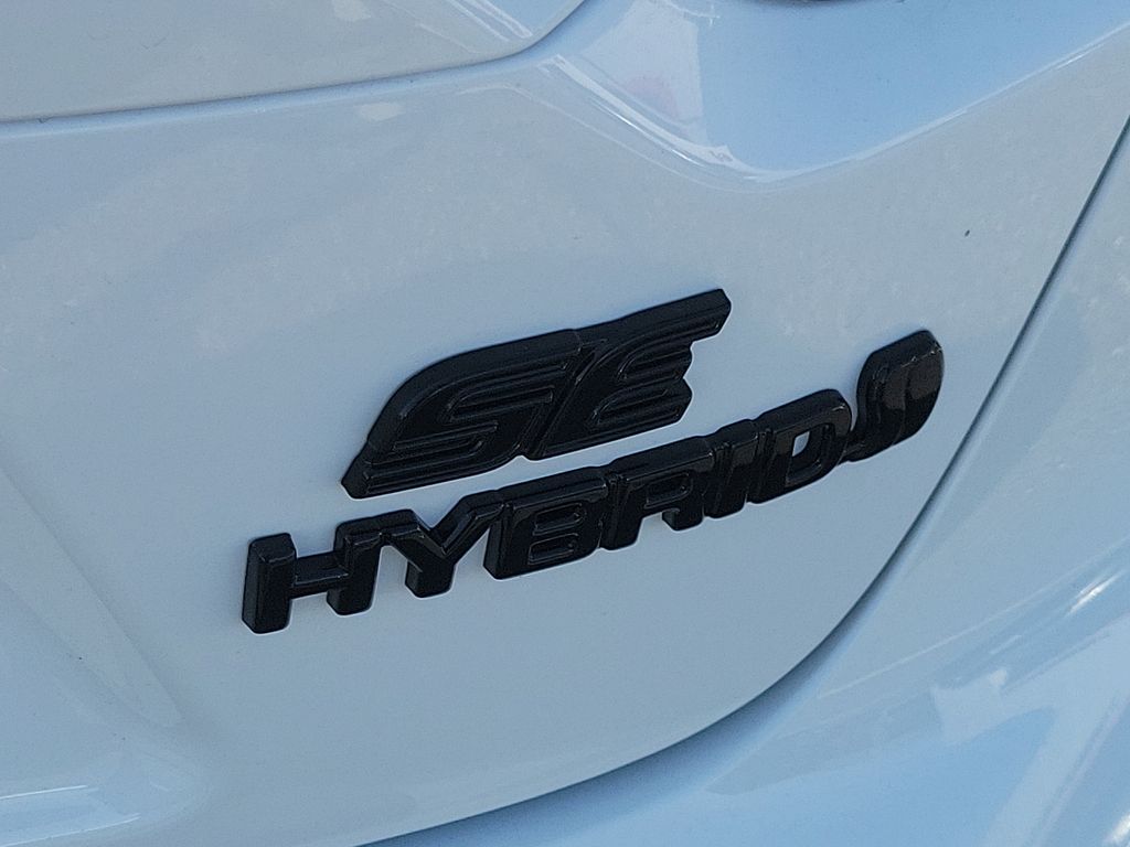 2024 Toyota Corolla Hybrid Nightshade Edition:R3009785