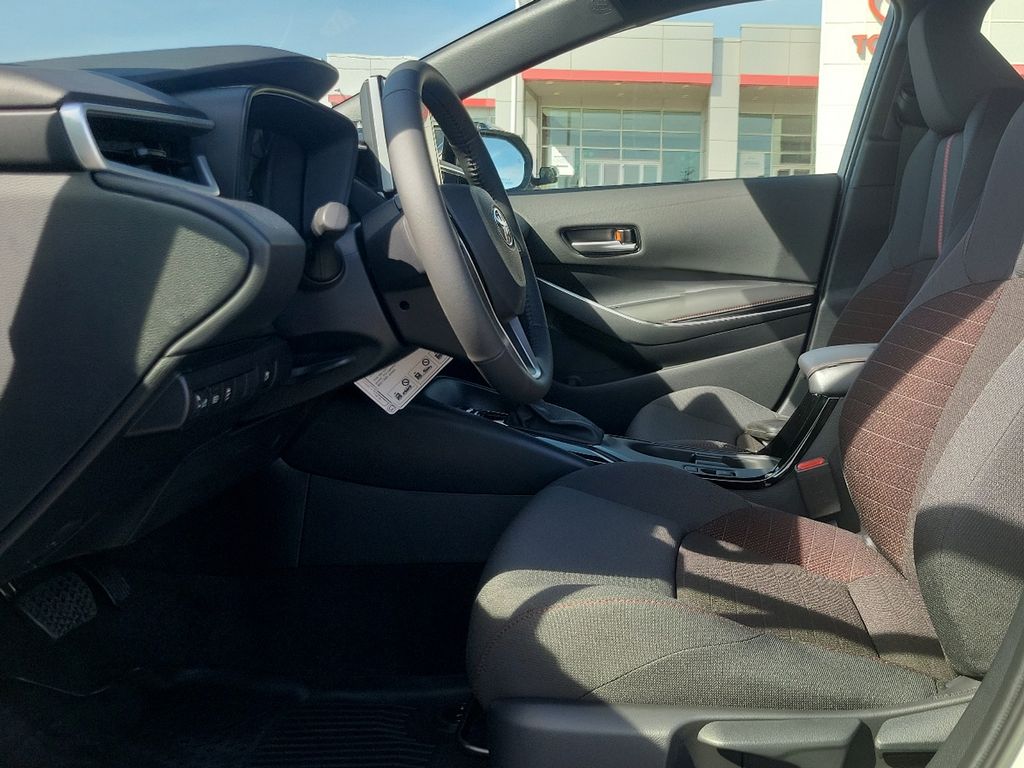 2024 Toyota Corolla Hybrid Nightshade Edition:R3009785