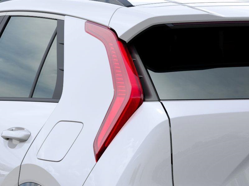 2025 Kia Niro EX Touring - Photo 11