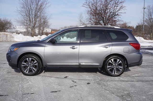 Used 2018 Nissan Pathfinder Platinum with VIN 5N1DR2MM6JC651046 for sale in Grandville, MI