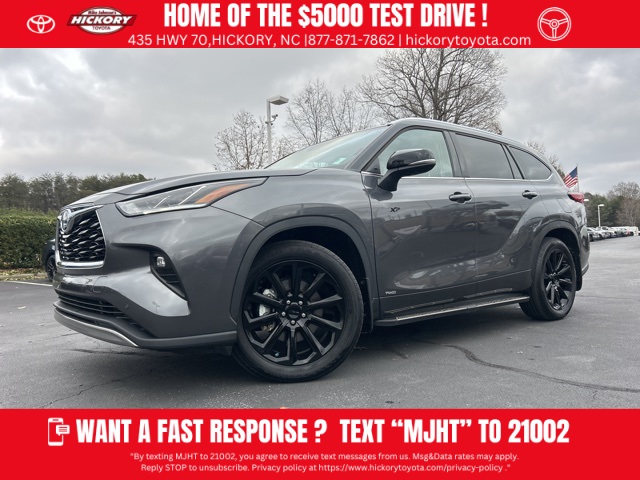 2023 Toyota Highlander Platinum's photo