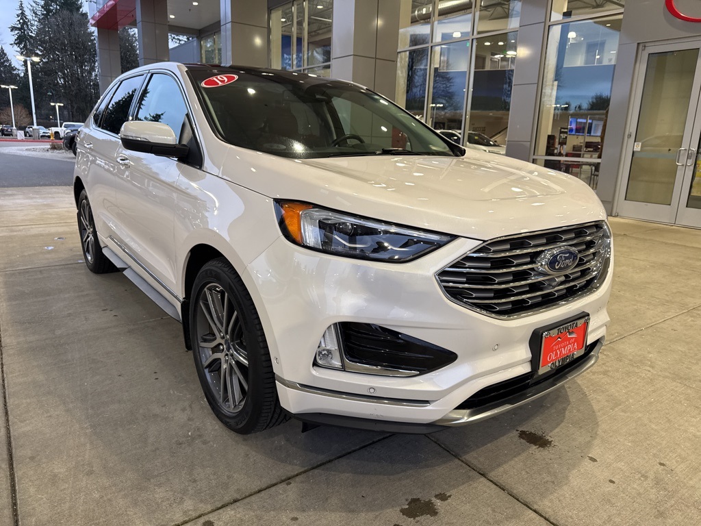 2019 Ford Edge Titanium