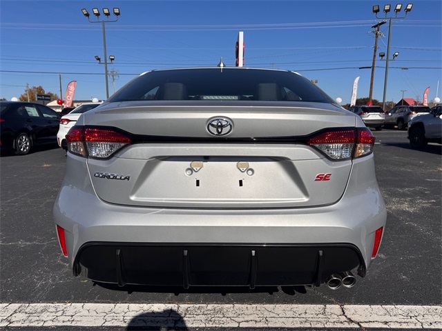2026 Toyota Corolla SE photo 4