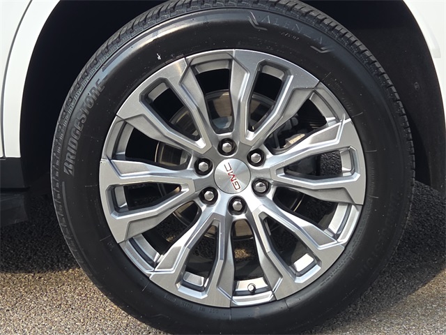 2024 Gmc Yukon Denali photo 9
