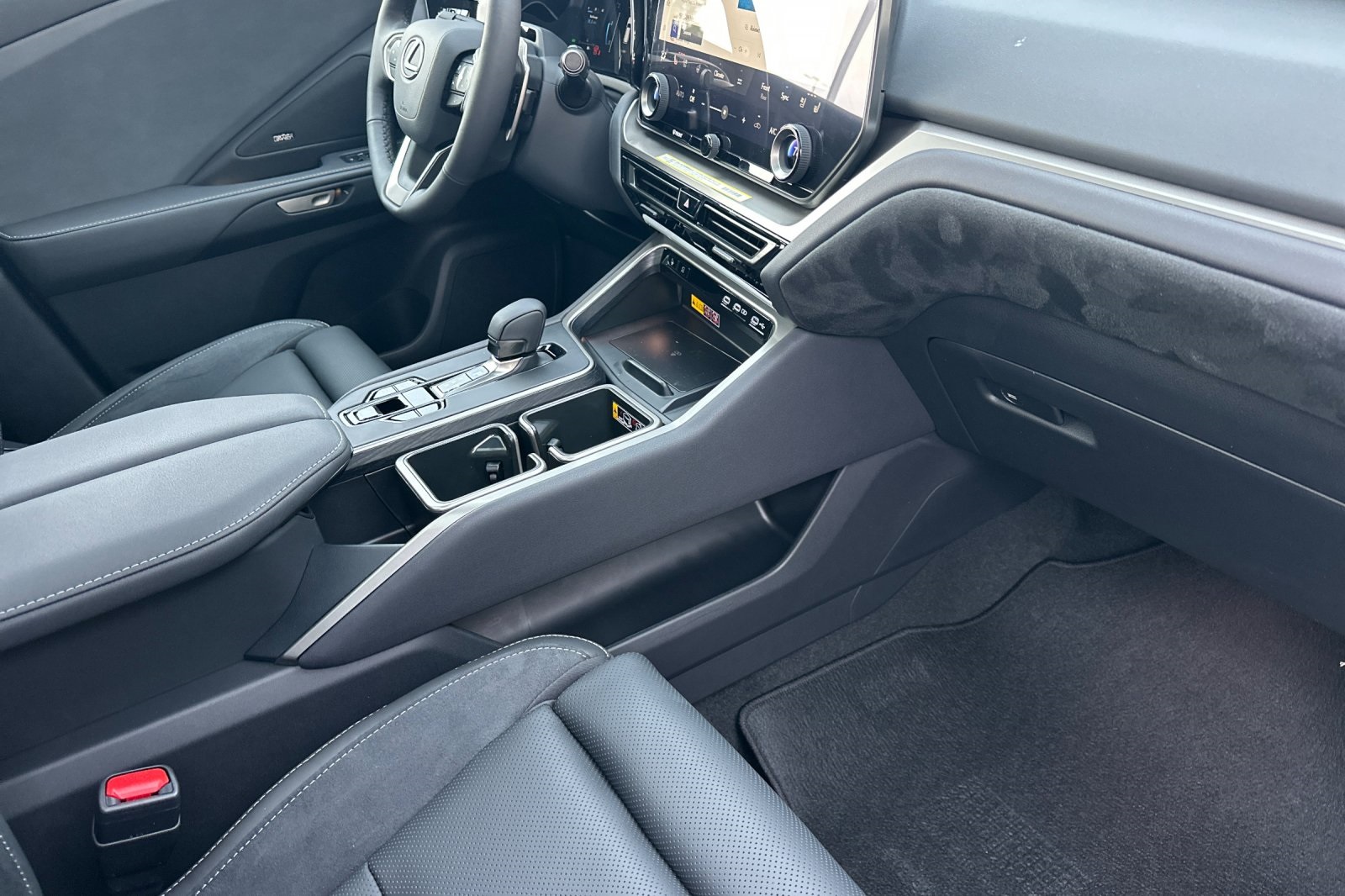 2026 Lexus TX 350 Luxury photo 13