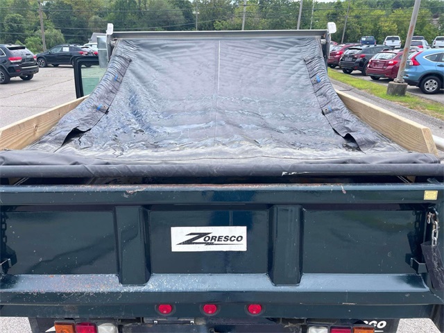 2004 Chevrolet Silverado 3500HD Work Truck photo 11
